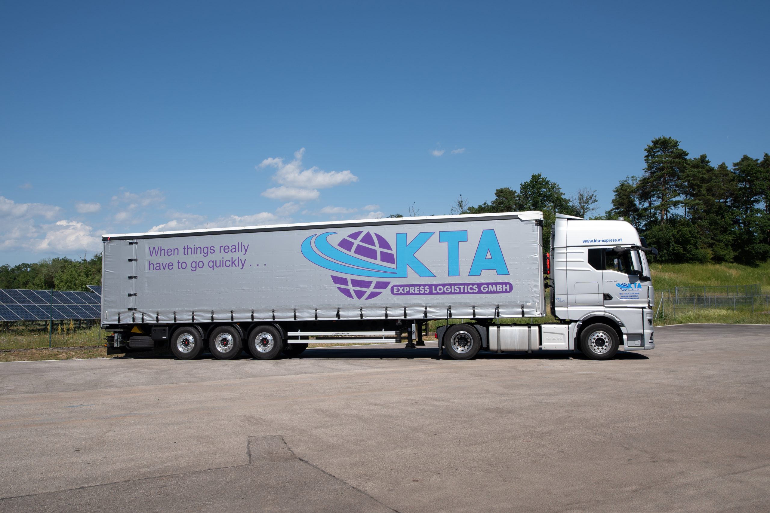 Mega Sattelzug